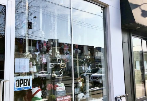 Holiday Window Display Winners
